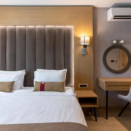 Aparthotel Park 4*